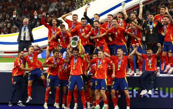 Spanyol Rajanya Piala Eropa